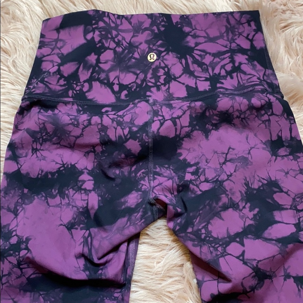 Lululemon leggings size 8